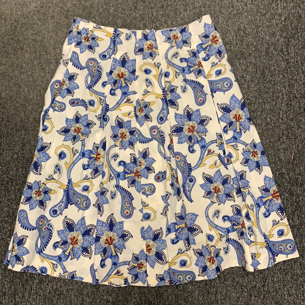 Super cute Timmy Hilfiger paisley skirt - EUC